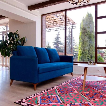 Muras Hotel Karakol Buitenkant foto