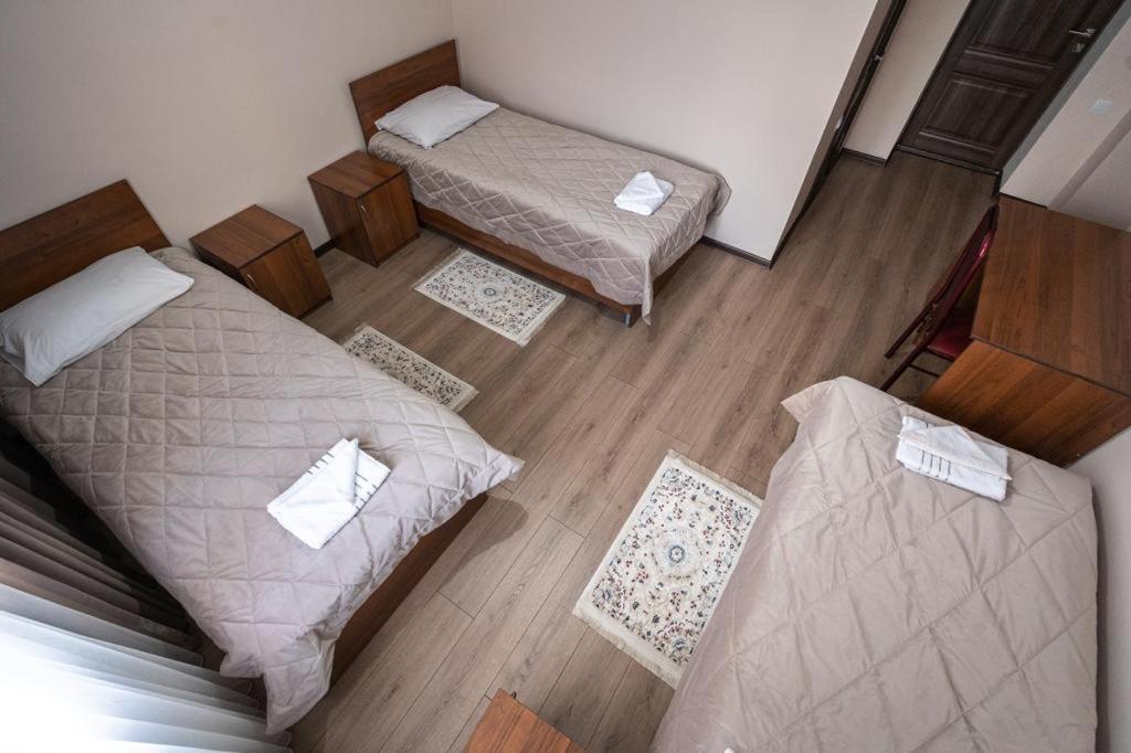 Muras Hotel Karakol Buitenkant foto
