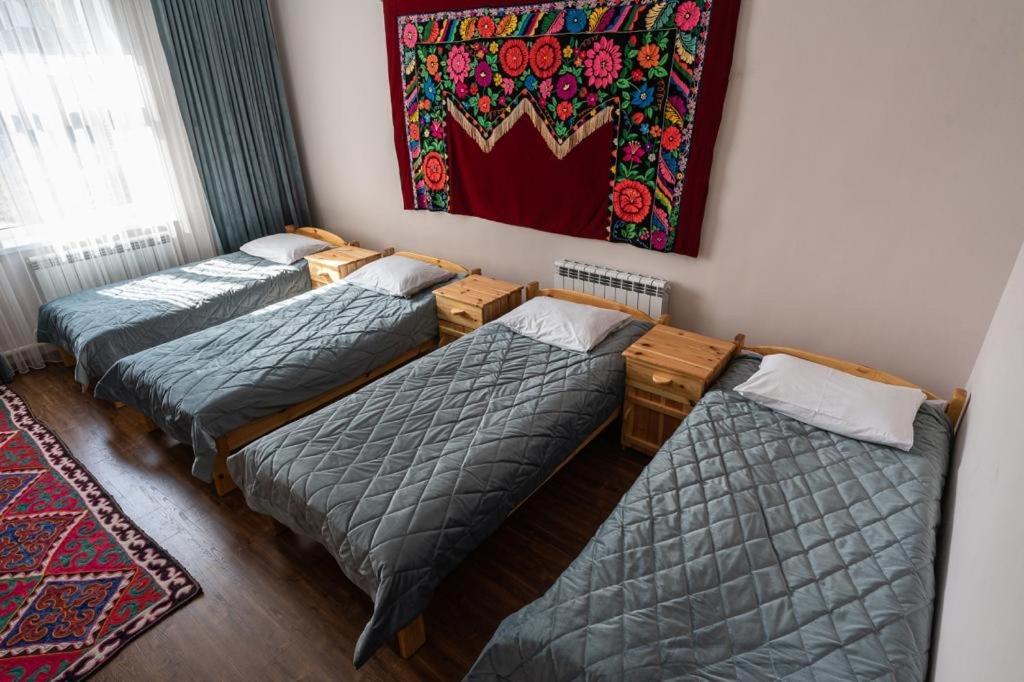 Muras Hotel Karakol Buitenkant foto