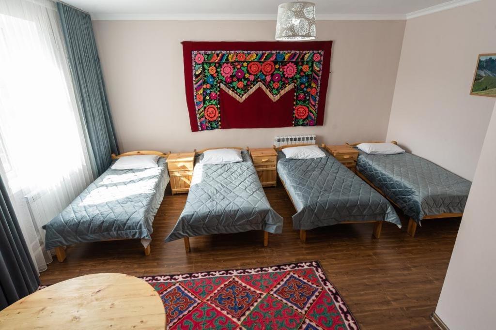 Muras Hotel Karakol Buitenkant foto